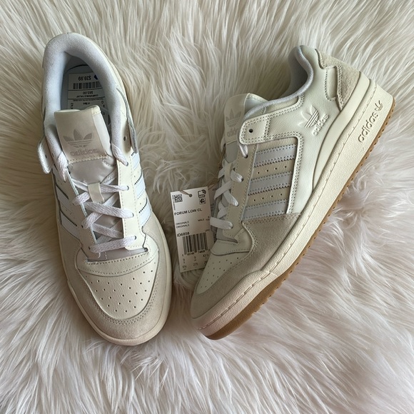 adidas Other - SALE!! ☀️ ADIDAS Forum Low CL Cream white mens 9.5